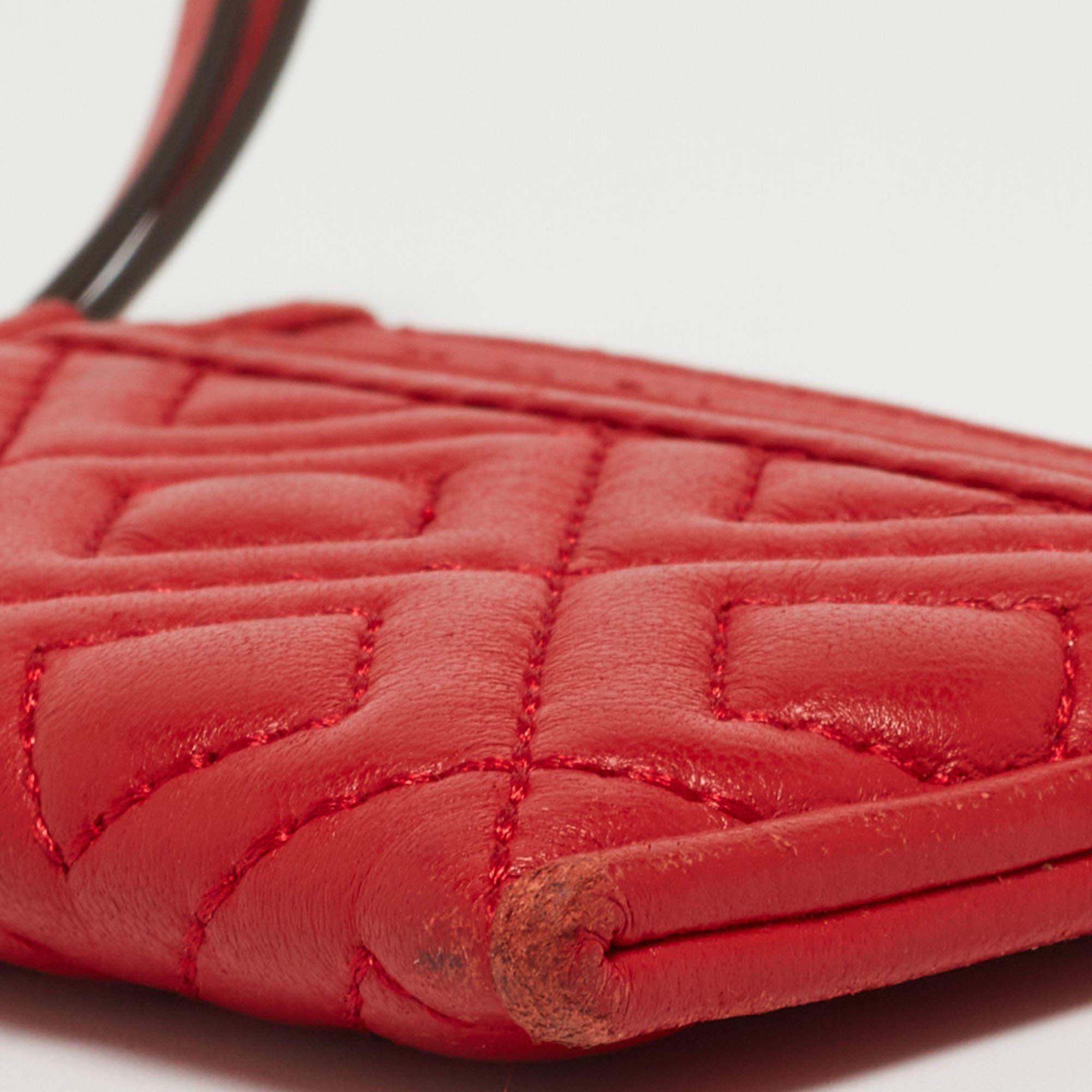 Tory Burch Roter gesteppter Leder-Kartenhalter mit Flechten im Angebot 4