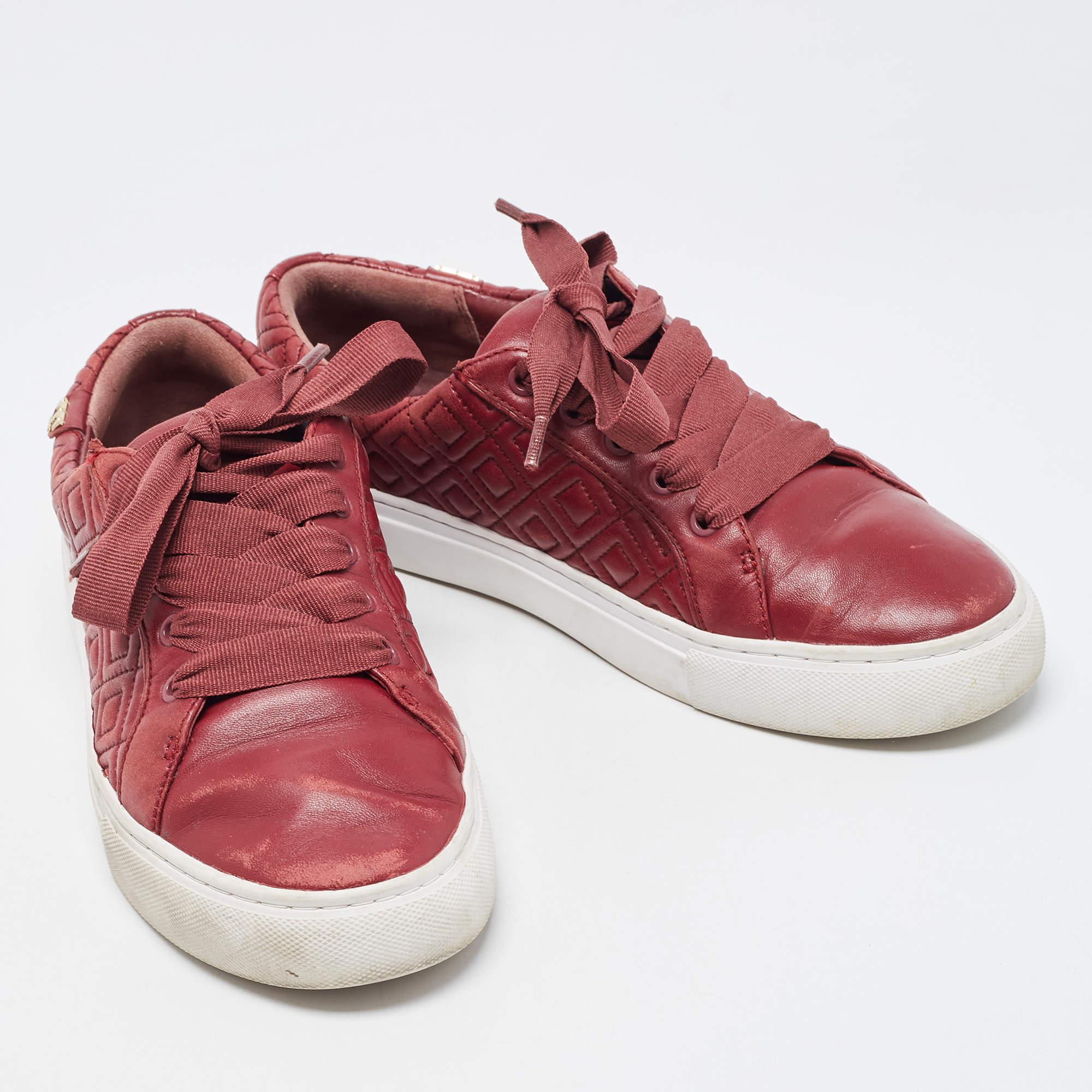Tory Burch Red Quilted Leather Marion Lace Up Sneakers Size 38 In Good Condition In Dubai, Al Qouz 2