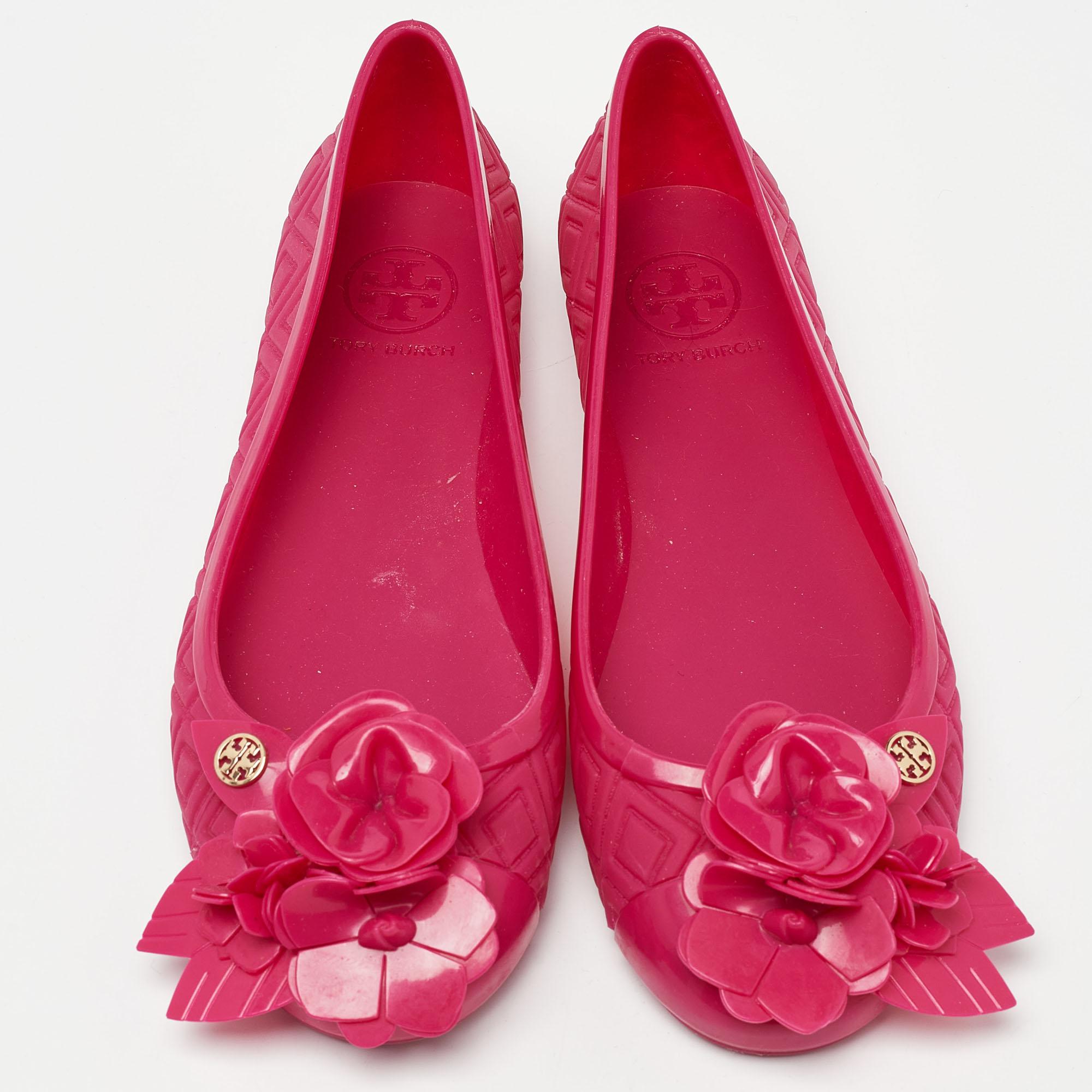 Rouge Tory Burch - Ballerines à nœud en caoutchouc rouge, taille 35 en vente