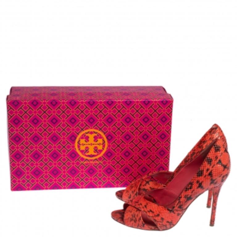 Tory Burch Red Snakeskin Peep Toe Pumps Size 36 For Sale 4