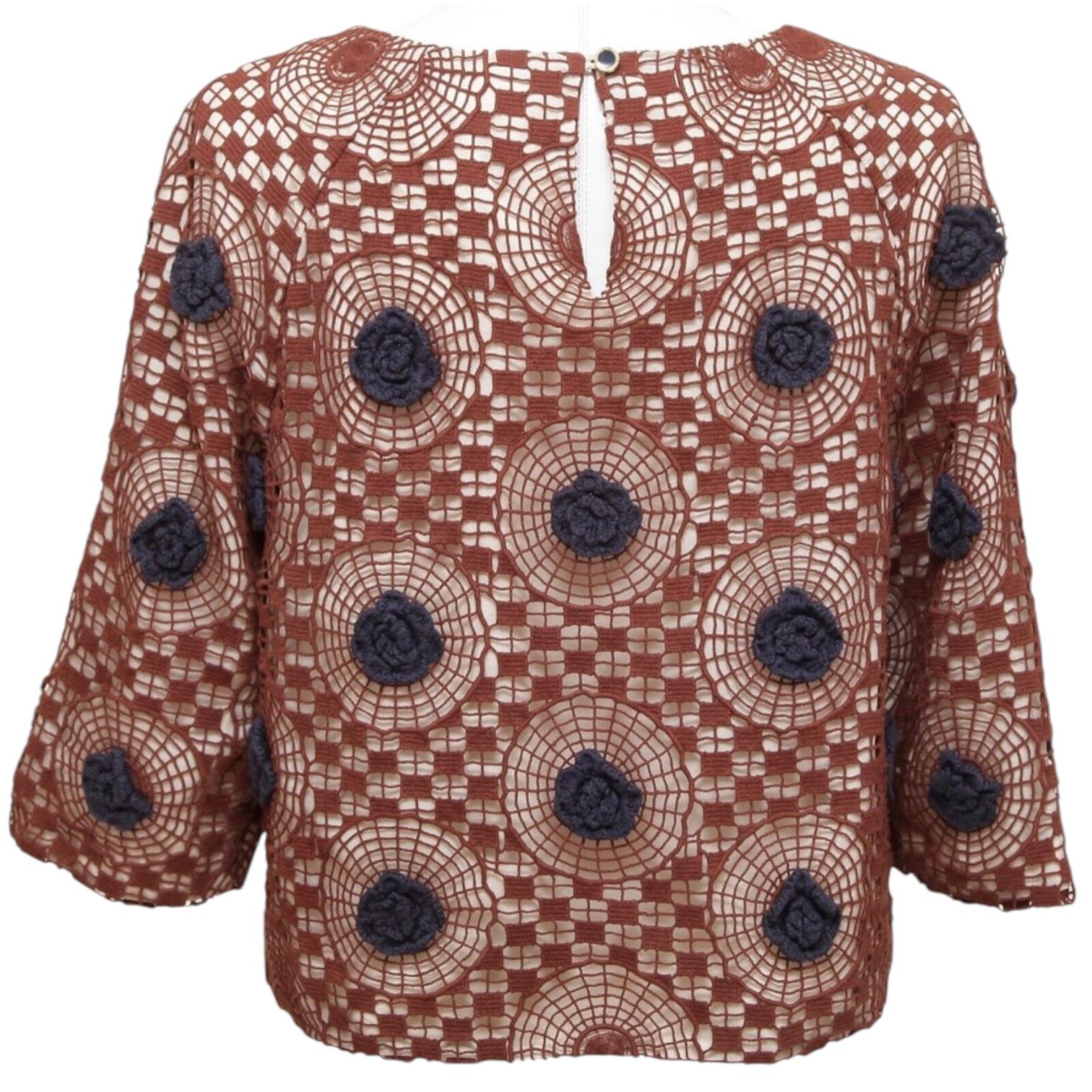 TORY BURCH Shirt Blouse Top 3/4 Sleeve Crochet Knit Brown Navy Blue Floral Sz 6 For Sale 1