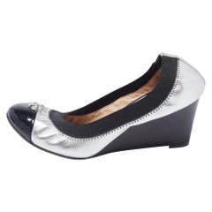 Tory Burch Silver/Black Foil Leather Scrunch Wedge Pumps Size 35