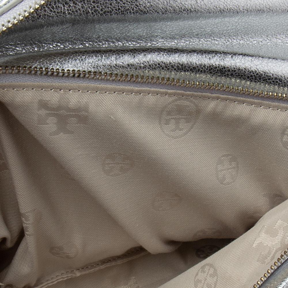 Tory Burch Silver Leather Reva Clutch Bag For Sale 1
