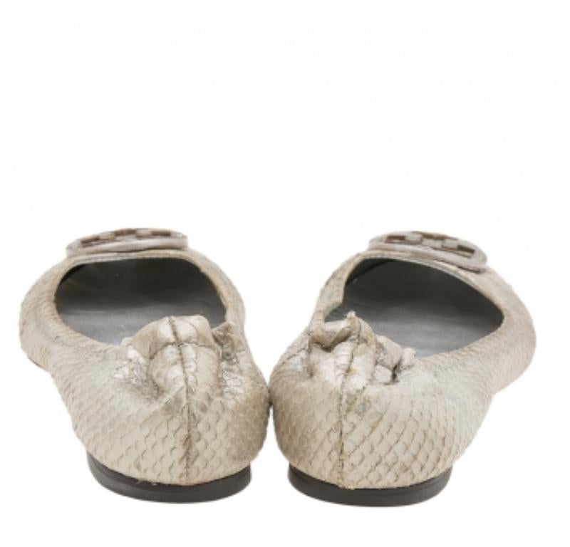 Tory Burch Silver Python Embossed Leather Reva Ballet Flats Size 38.5 For Sale 2