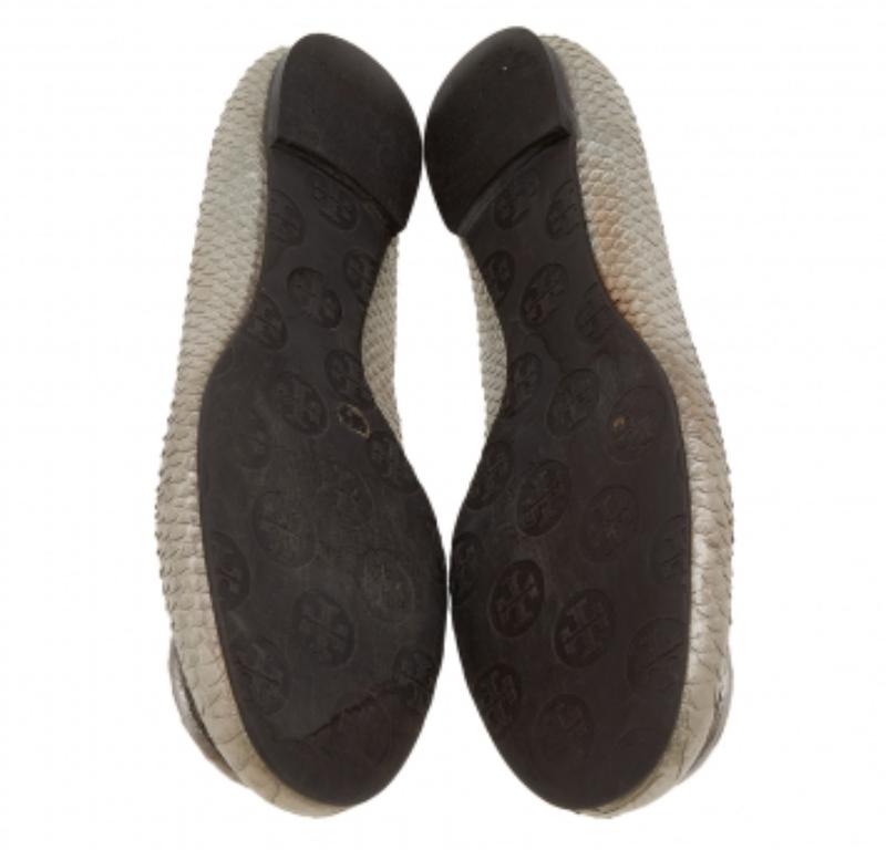 Tory Burch Silver Python Embossed Leather Reva Ballet Flats Size 38.5 For Sale 4
