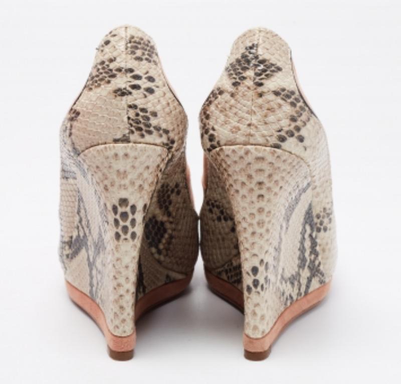 Women's Tory Burch Suede & Python Embossed Leather Sandra Wedge Platform Pumps Size 35 For Sale
