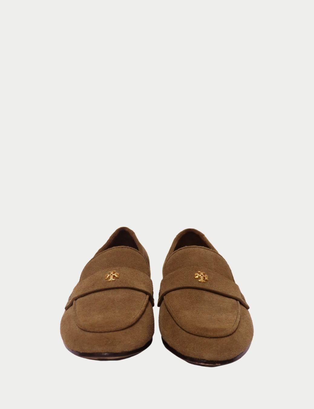 De las mujeres Tory Burch Mocasines de ante tostado con detalle de logotipo dorado - UE 37 en venta