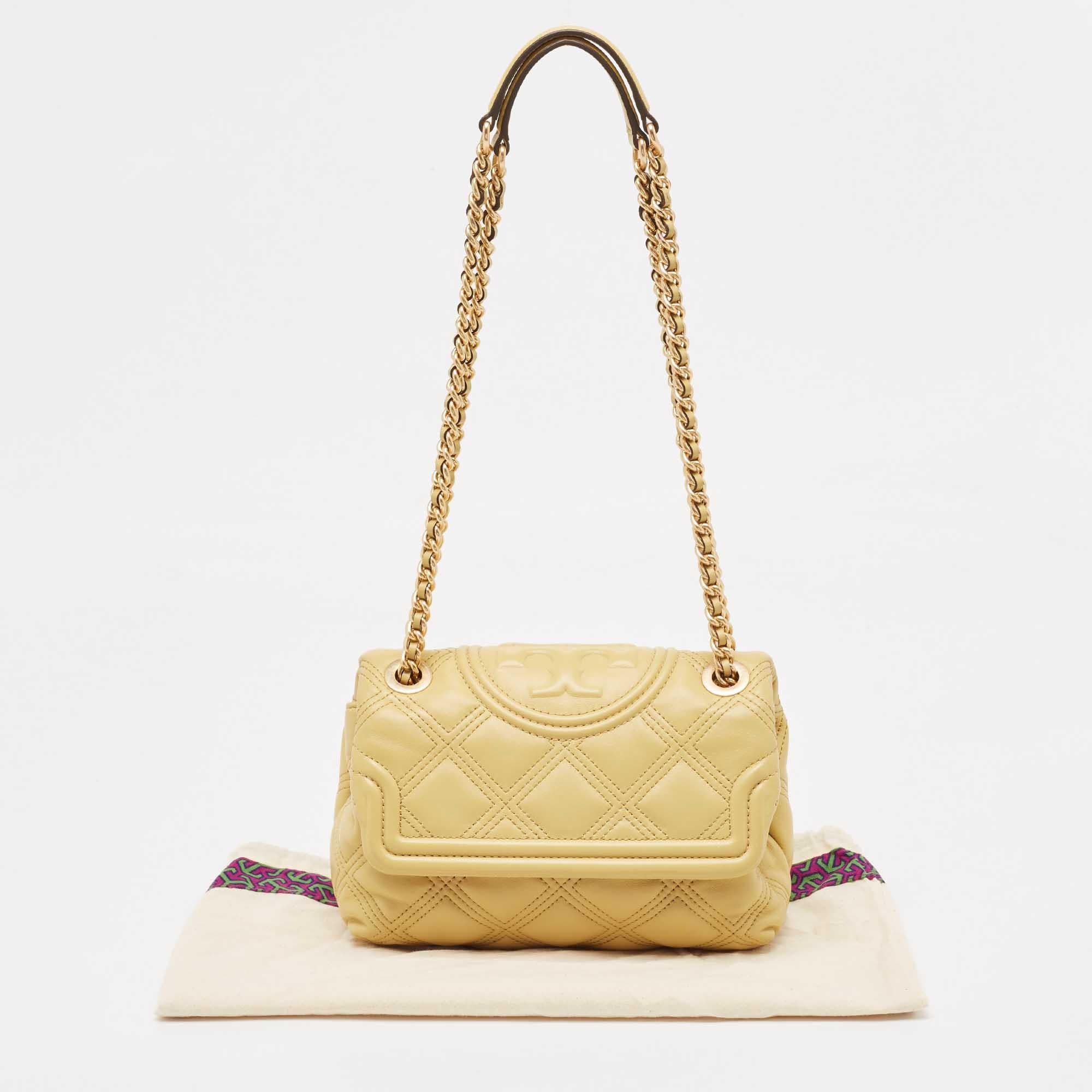 Tory Burch Yellow Leather Fleming Shoulder Bag In Excellent Condition For Sale In Dubai, Al Qouz 2