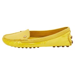 Tory Burch - Mocassins en cuir et cuir verni jaune, taille 36,5