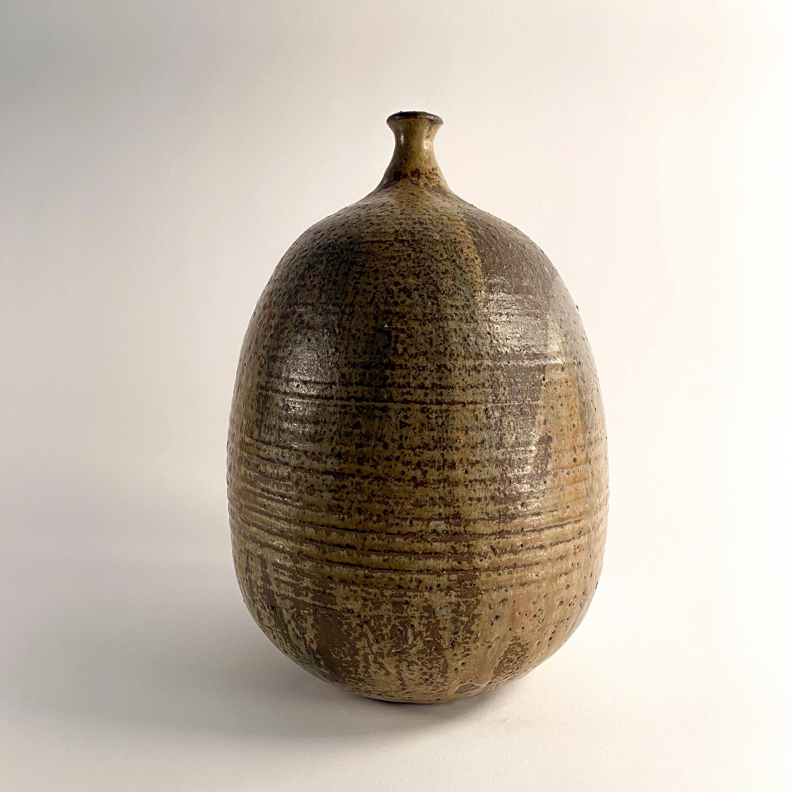 toshiko takaezu pottery for sale