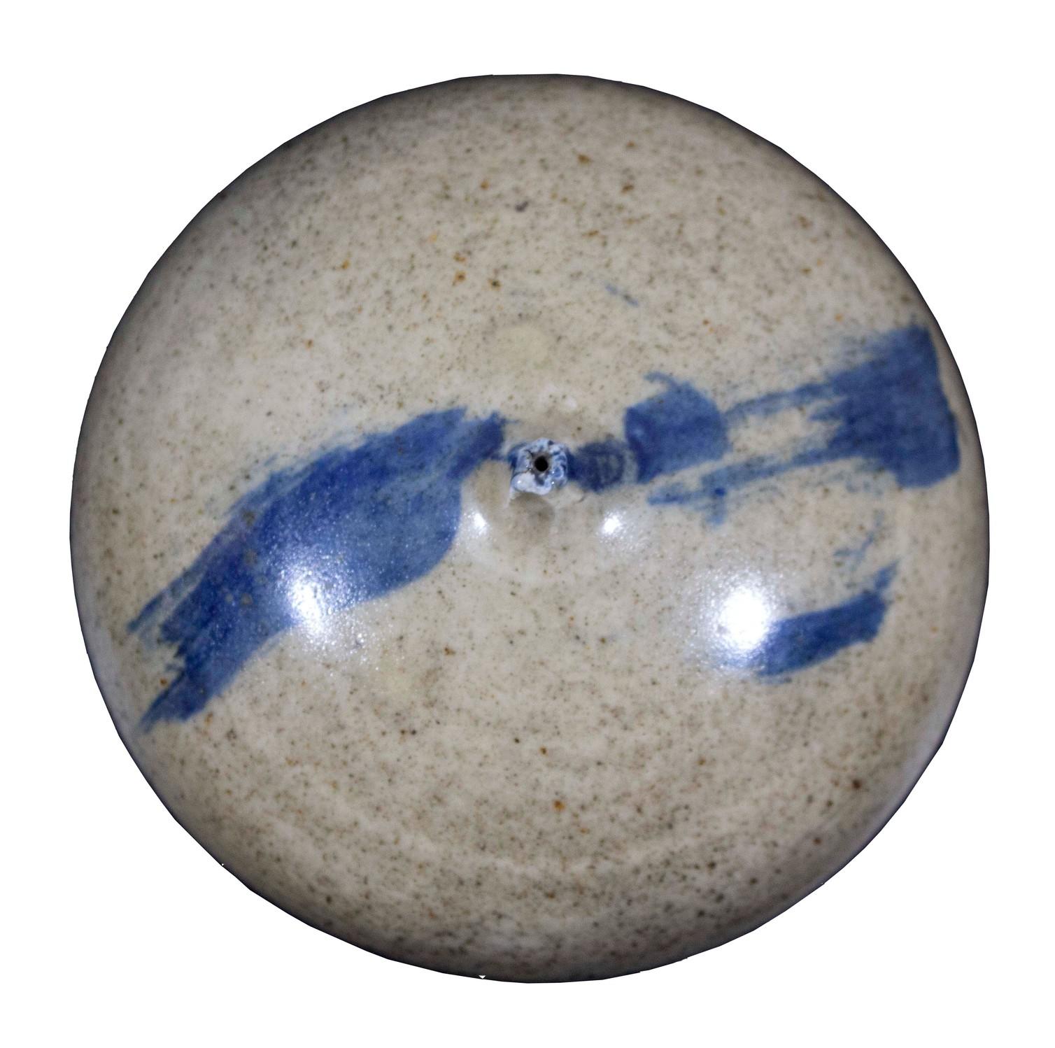 Toshiko Takaezu Closed Form Ceramic Moon Pot Signed In Good Condition In Keego Harbor, MI
