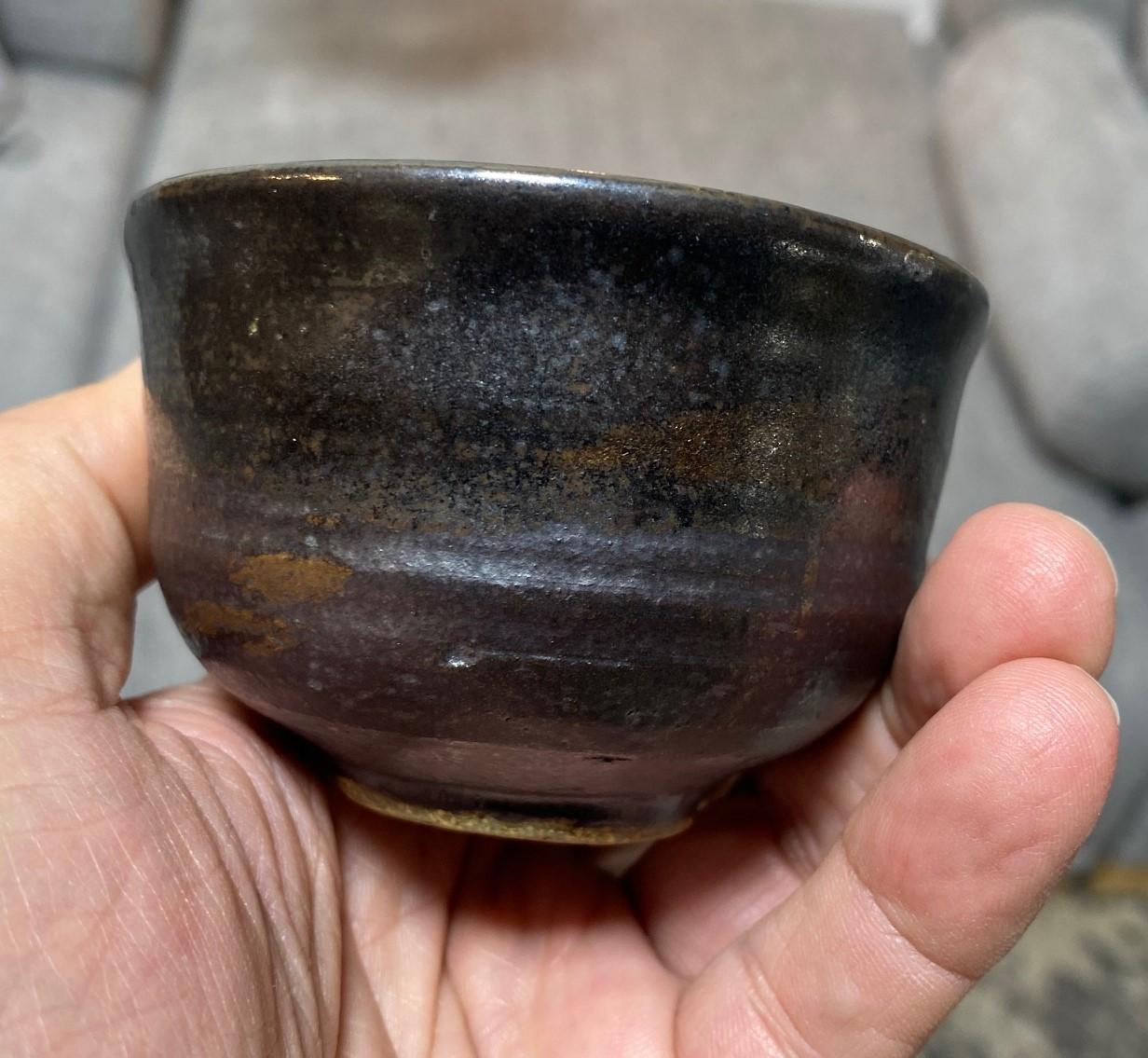 Bol à thé Chawan Yunomi en poterie émaillée hawaïenne signé Toshiko Takaezu en vente 5