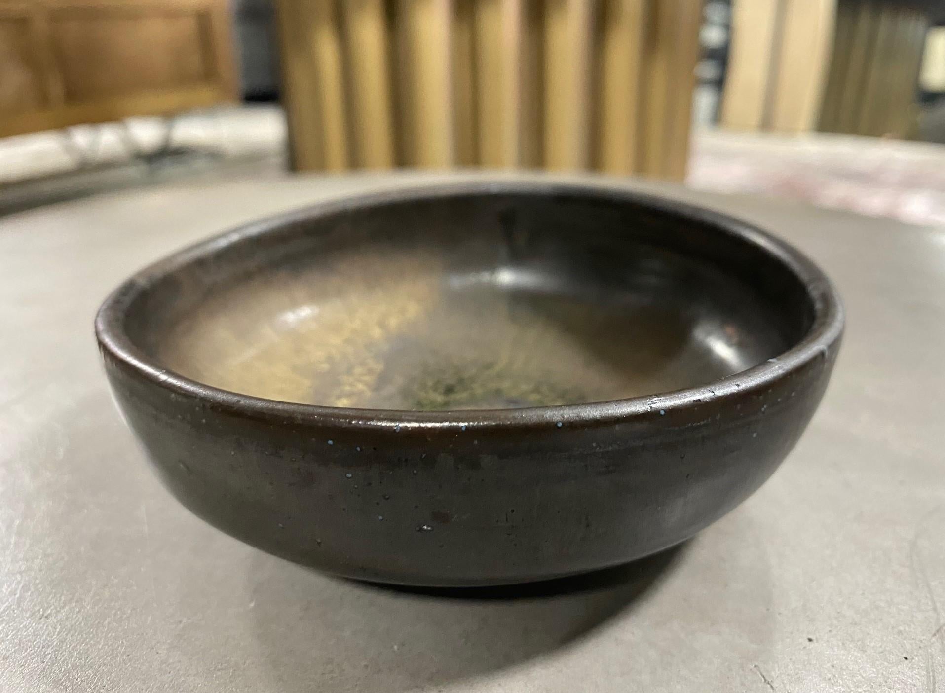 Mid-Century Modern Toshiko Takaezu Signed Mid-Century Moden Glazed Ceramic Pottery Chawan Tea Bowl