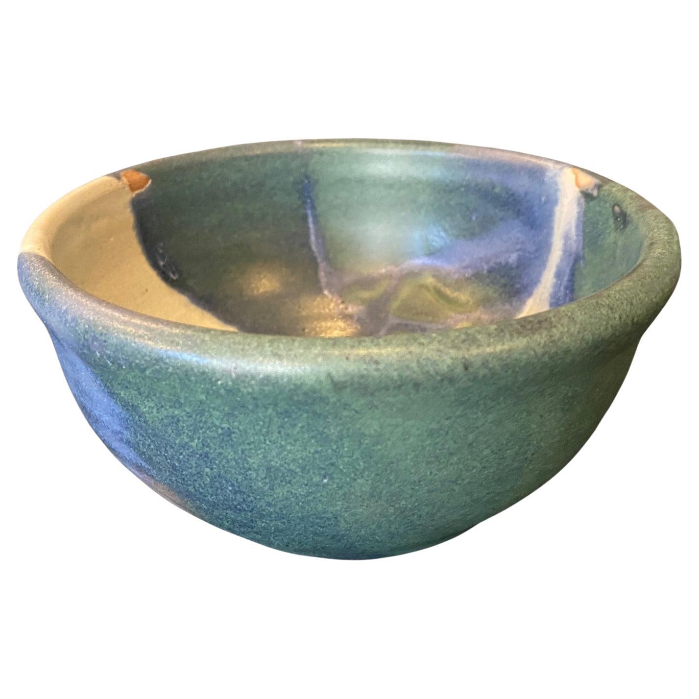 Toshiko Takaezu Signed Mid-Century Modern Japanese Hawaiian Studio Pottery Bowl For Sale