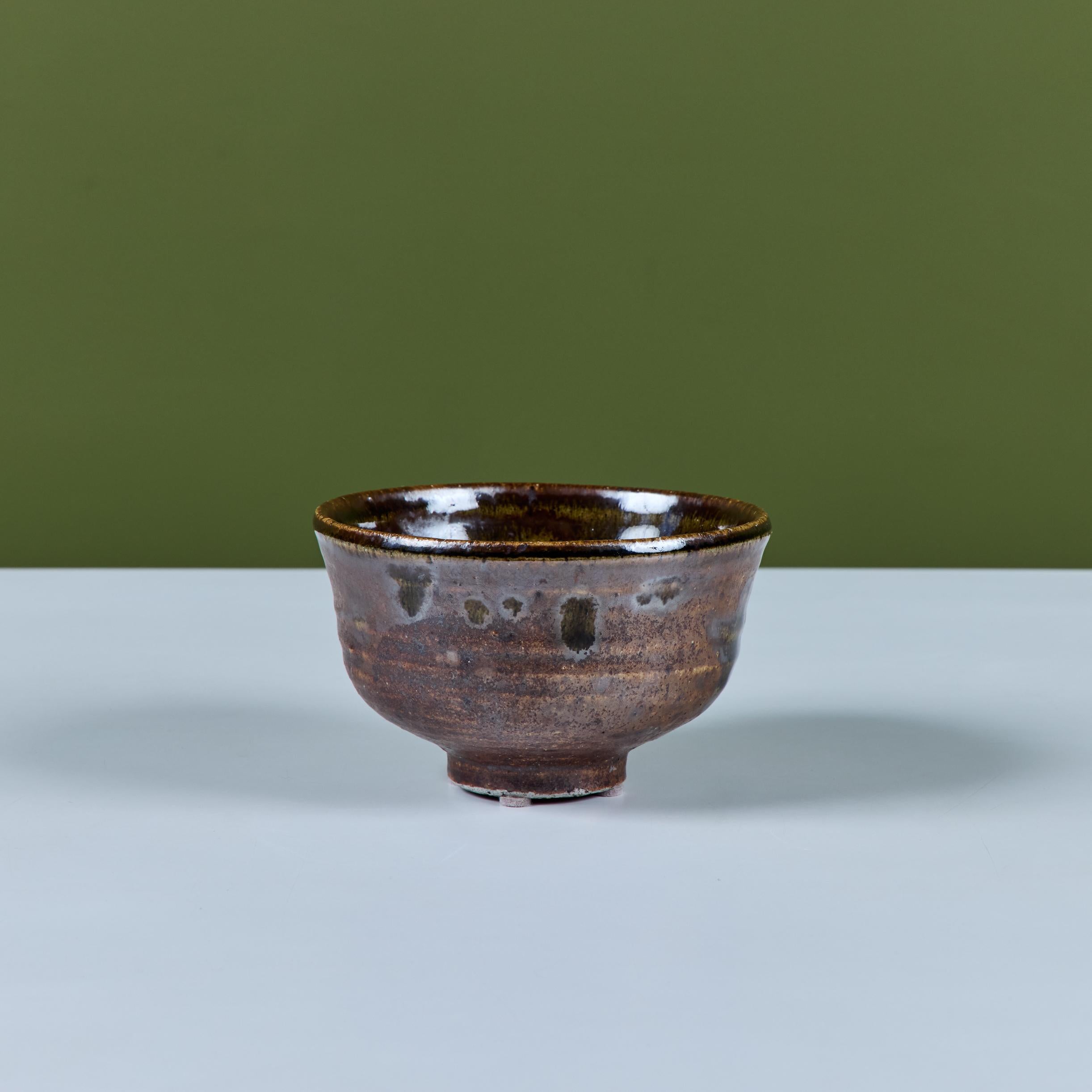 Toshiko Takaezu Teeschale im Zustand „Gut“ im Angebot in Los Angeles, CA