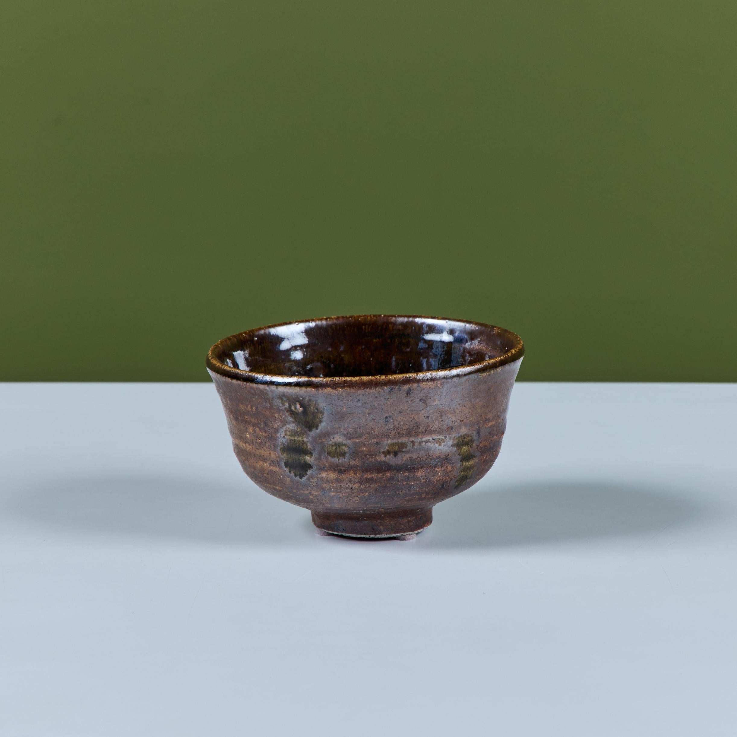 Toshiko Takaezu Teeschale (Keramik) im Angebot
