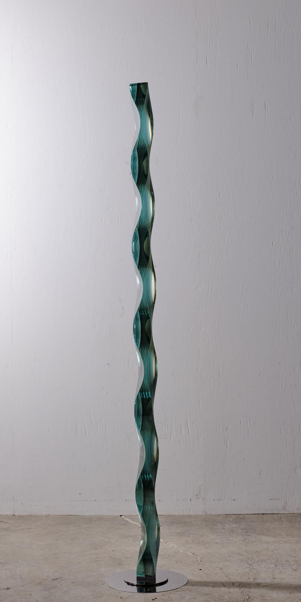 Colonna di vetro senza fine / 240601 di Toshio Iezumi - Scultura contemporanea in vendita 2
