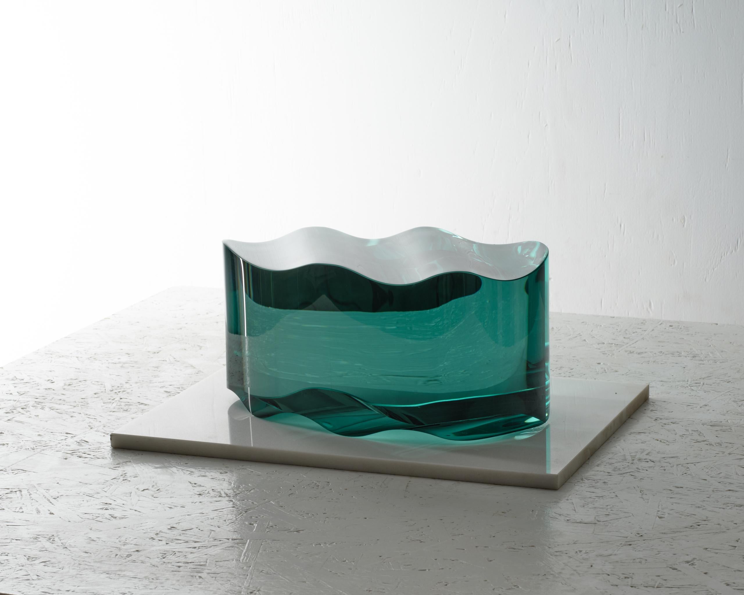 F.230901, Beginning of the World by Toshio Iezumi - Contemporary glass sculpture For Sale 4