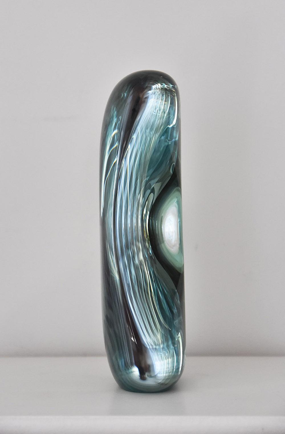 M.160302 di Toshio Iezumi - Scultura in vetro contemporanea, verde, astratta, leggera in vendita 2