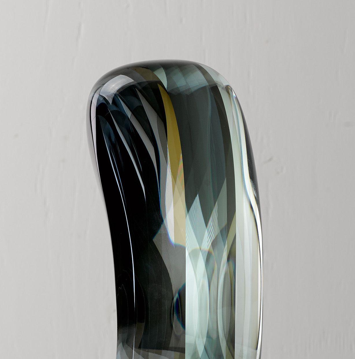 M.160302 di Toshio Iezumi - Scultura in vetro contemporanea, verde, astratta, leggera in vendita 4
