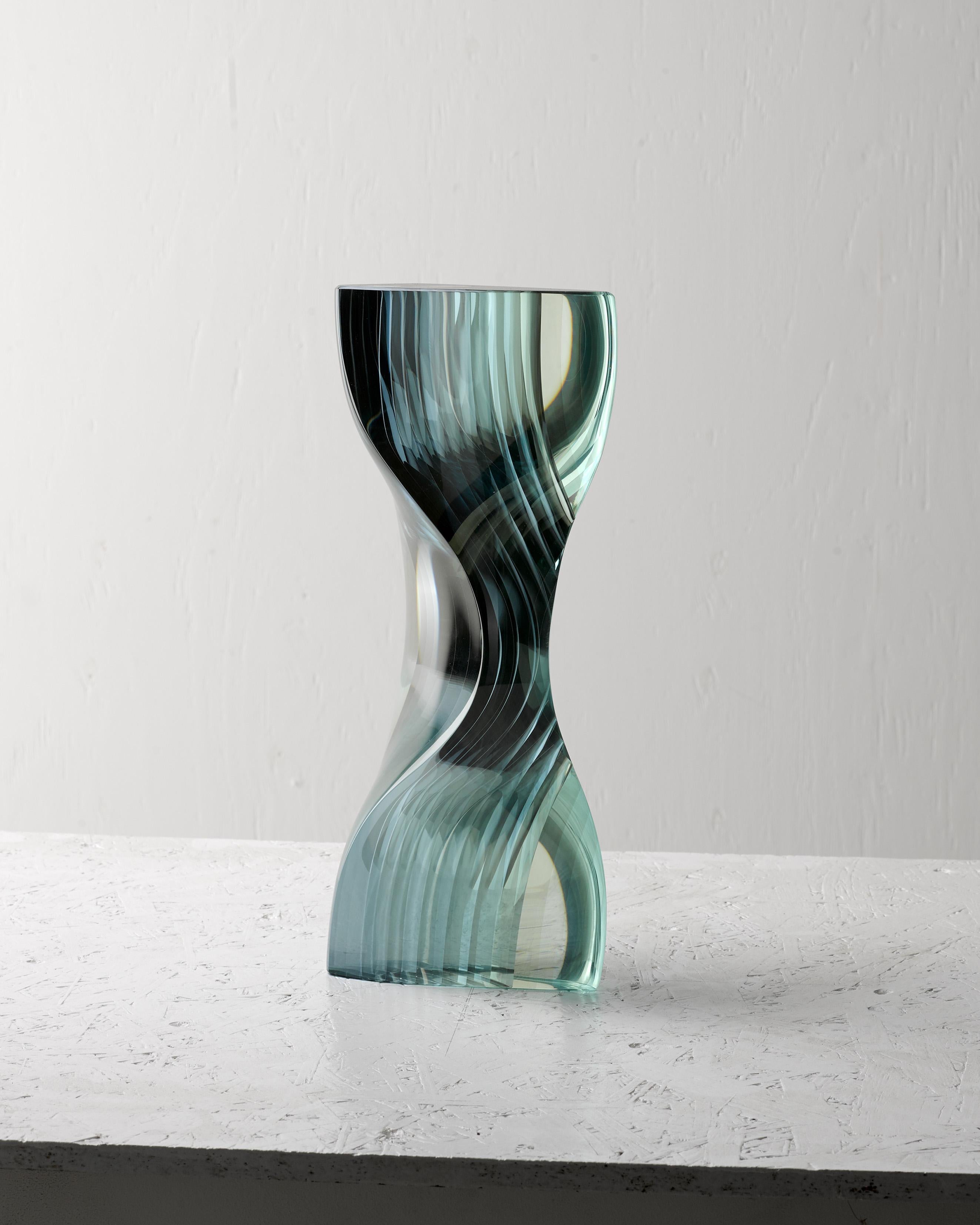 M.160303 by Toshio Iezumi - Abstract glass sculpture, mirror