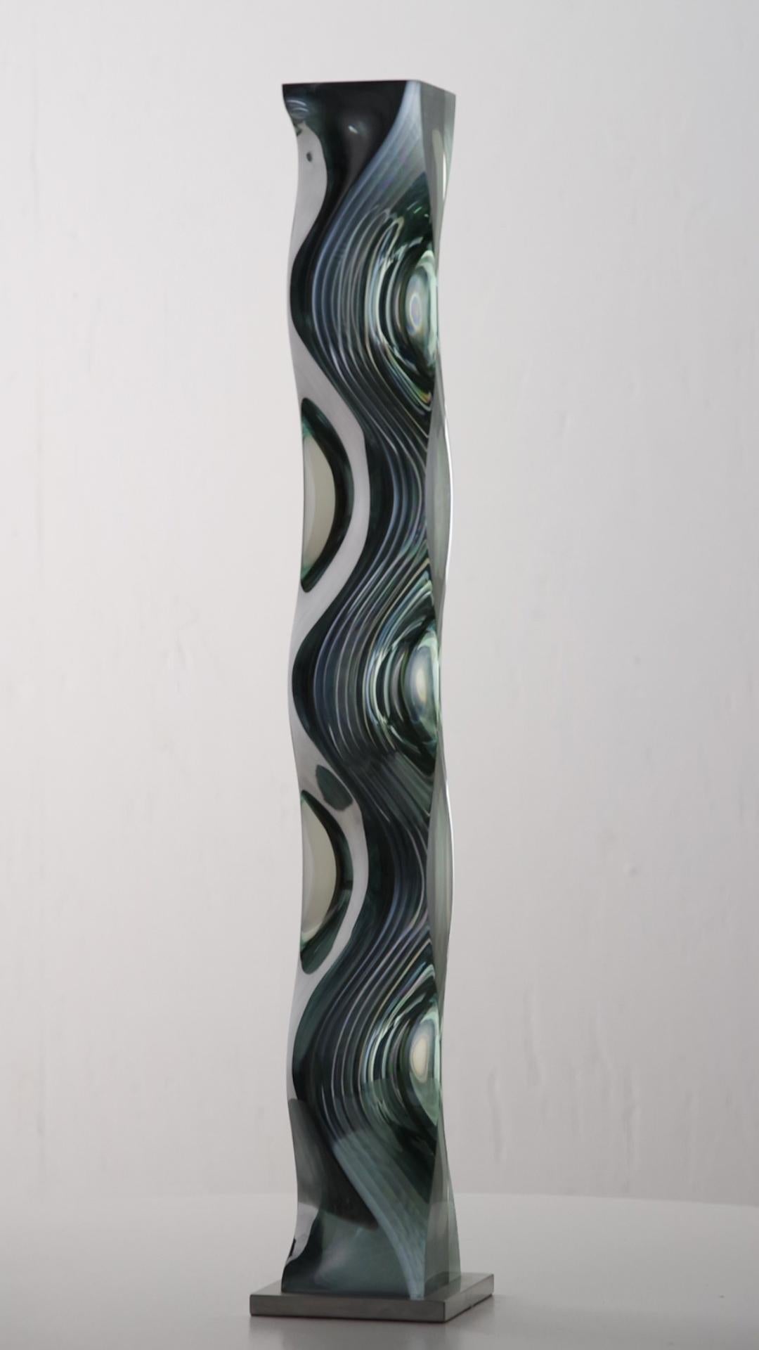 M.180601 de Toshio Iezumi - Escultura contemporánea de vidrio, verde, abstracta, fluida en venta 5