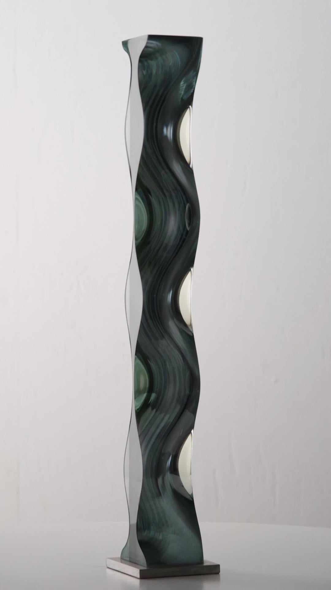 M.180601 de Toshio Iezumi - Escultura contemporánea de vidrio, verde, abstracta, fluida en venta 6