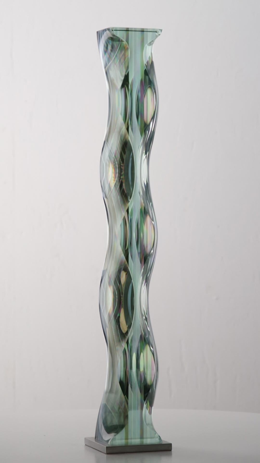 M.180601 de Toshio Iezumi - Escultura contemporánea de vidrio, verde, abstracta, fluida en venta 8