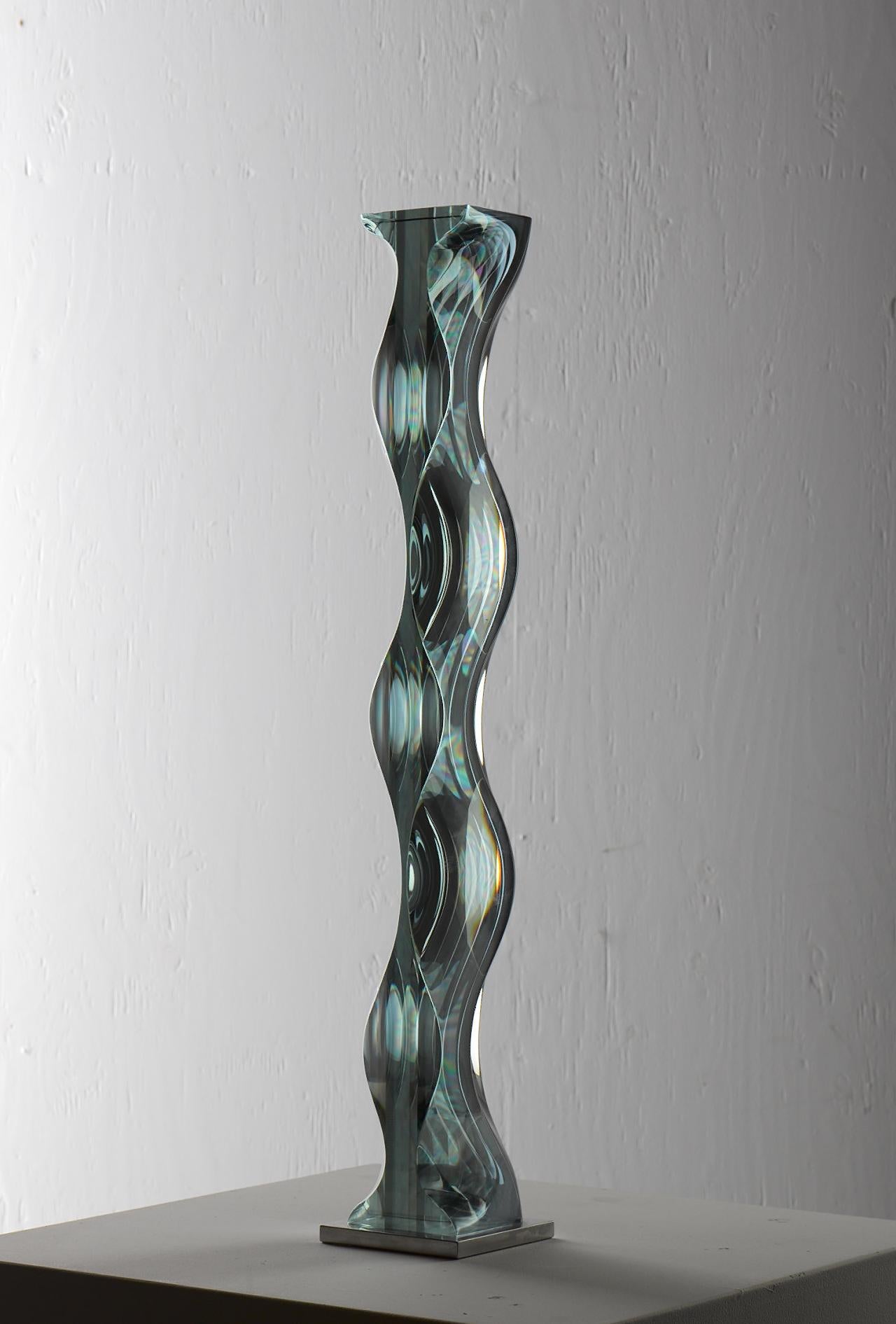 M.180601 by Toshio Iezumi - Contemporary glass sculpture, green, abstract, fluid