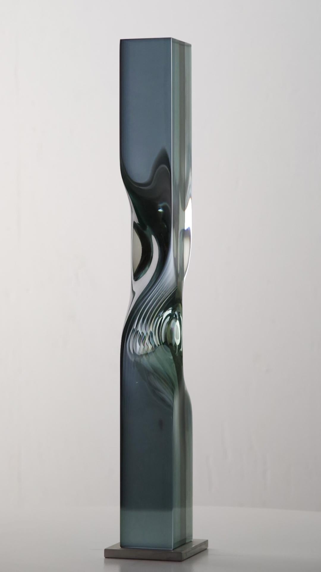 M.180702 by Toshio Iezumi - Glass, Vertical abstract sculpture For Sale 17