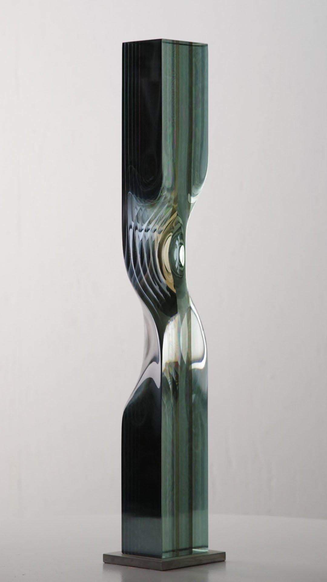 M.180702 by Toshio Iezumi - Glass, Vertical abstract sculpture For Sale 1