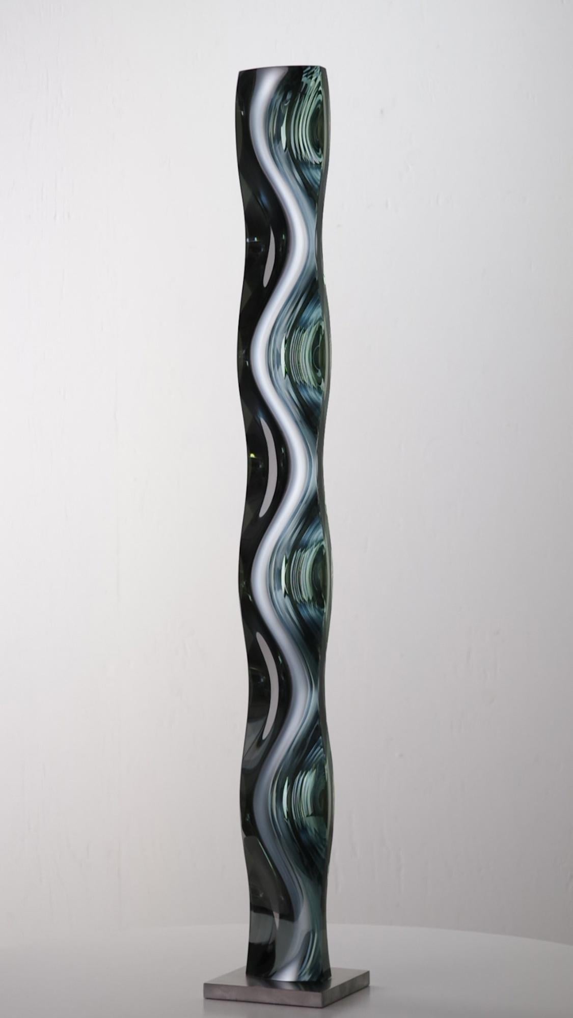 M.190402 de Toshio Iezumi - Escultura contemporánea de vidrio, verde, abstracta en venta 10