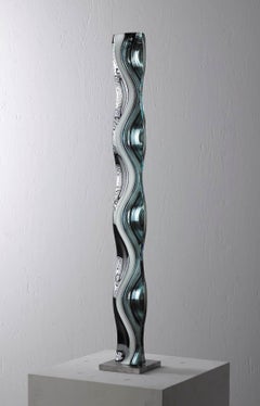 M.190402 by Toshio Iezumi - Contemporary glass sculpture, green, abstract
