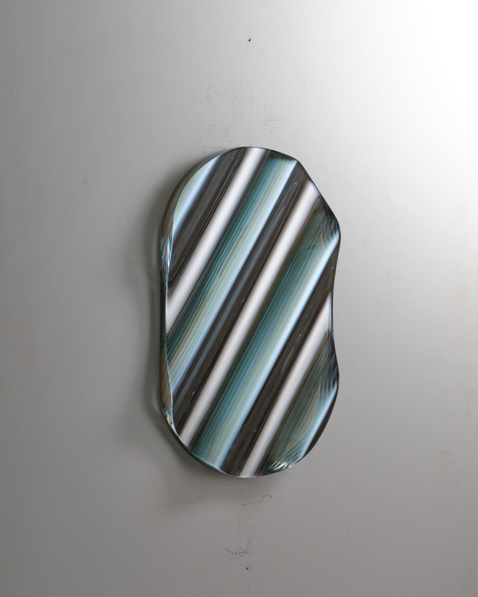 P.230501 ist ein Kunstwerk von Toshio Iezumi aus seiner Serie "Projection". Die Abmessungen betragen 50 × 25 × 7 cm (19,69 × 9,84 × 2,76 Zoll). Die Skulptur ist signiert und in 5 Auflagen und 4 Probedrucken erhältlich. 

In der 1996 begonnenen Serie