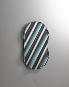 P.230501 von Toshio Iezumi - Glas, Halbspiegel, abstrakt, Wandskulptur