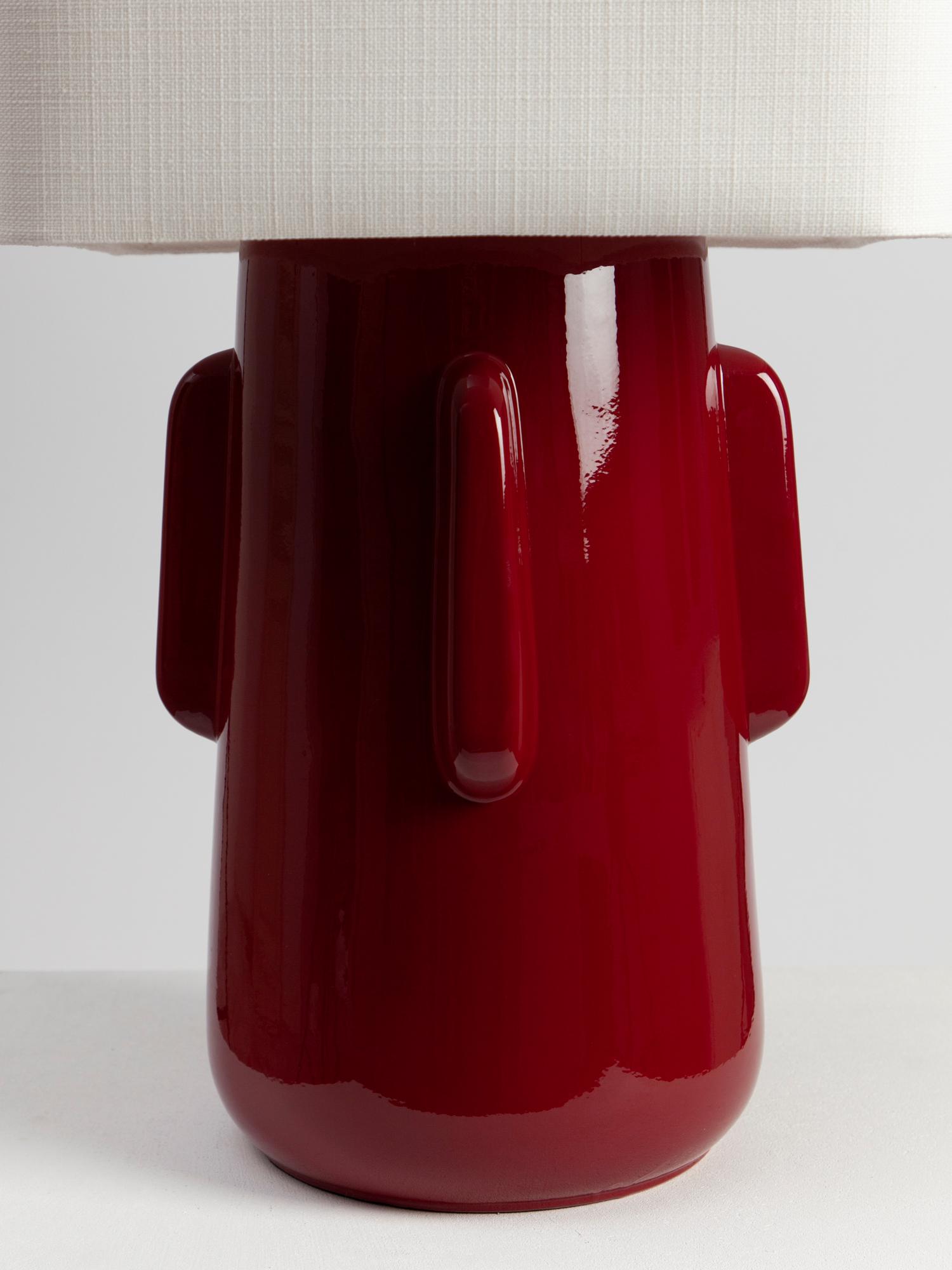 TOSHIRO Dark Red Ceramic Lamp Linen Lampshade In New Condition For Sale In PARIS, FR