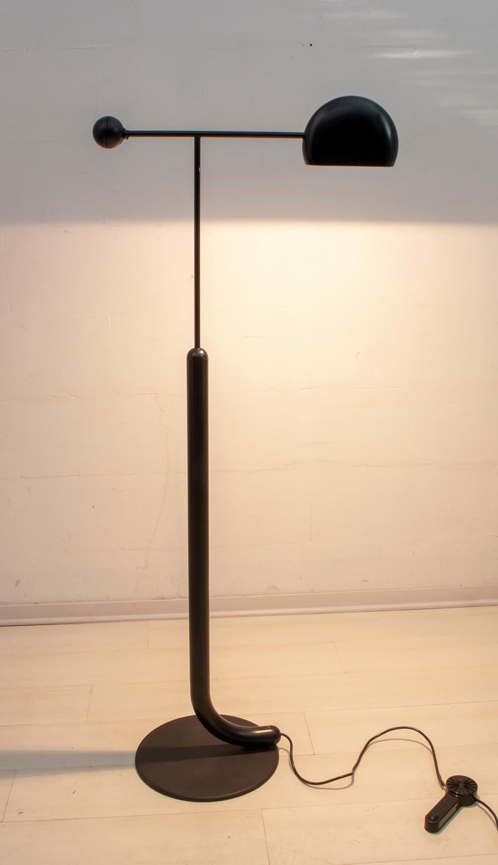 kita tripod floor lamp