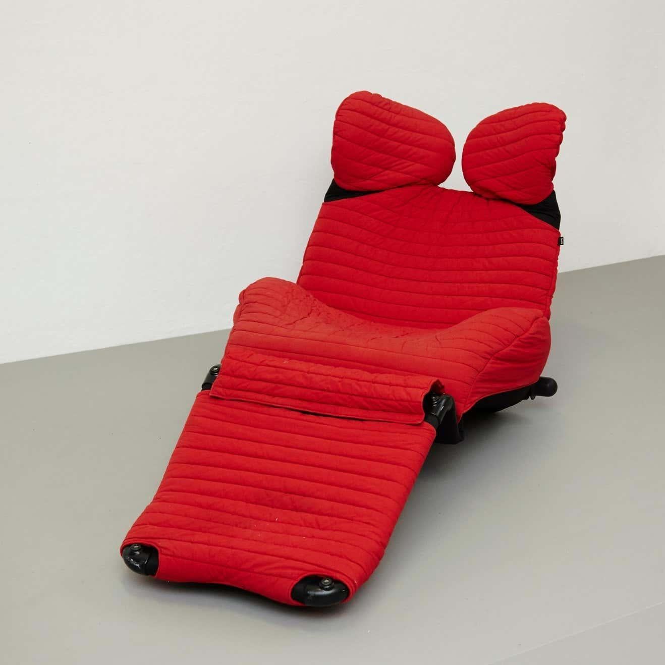 Late 20th Century Toshiyuki Kita Wink 111 Armchair in Black and Red by Cassina, circa 1980 For Sale