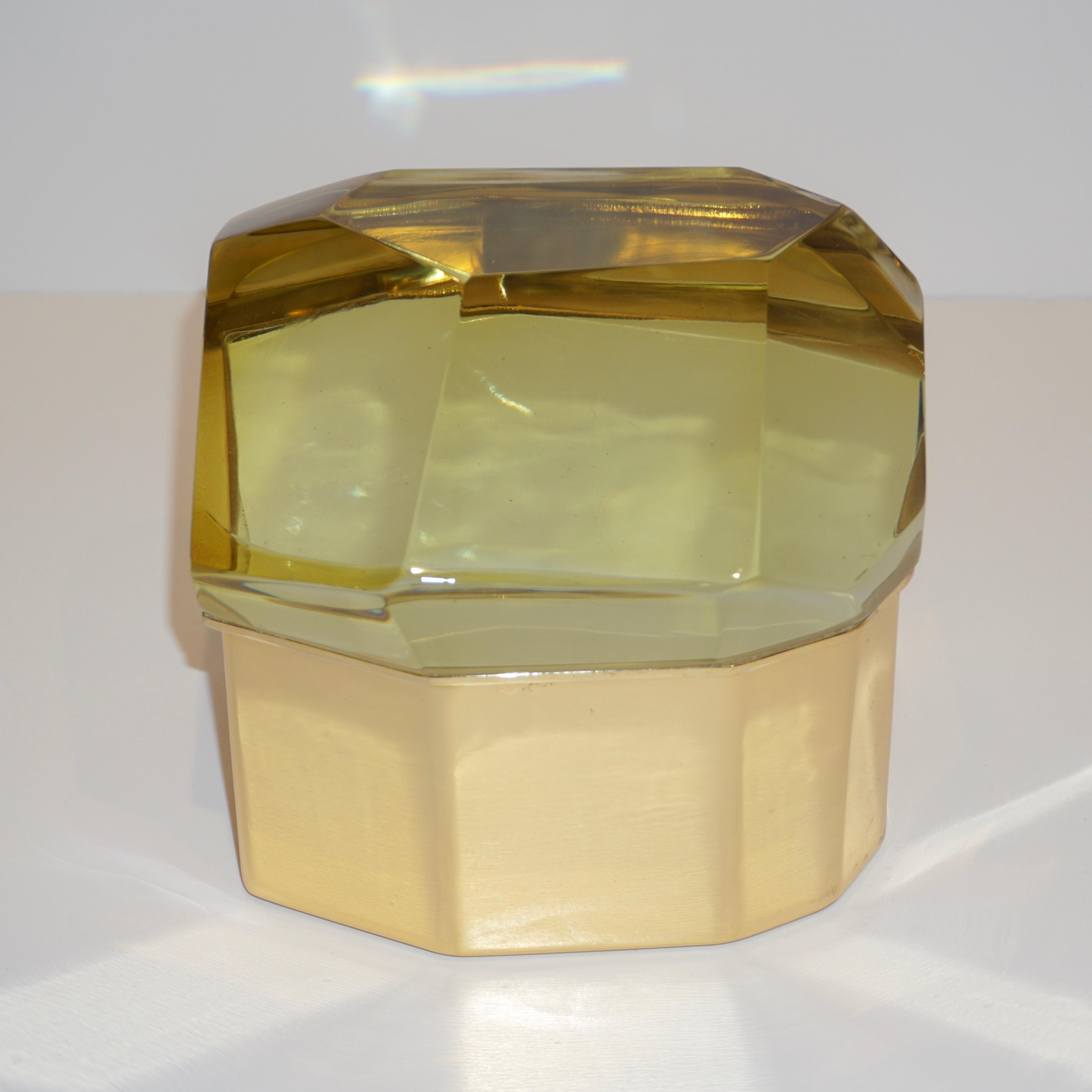 Toso Italian Modern Diamond-Shaped Gold Murano Glass and Brass Jewel-Like Box 1