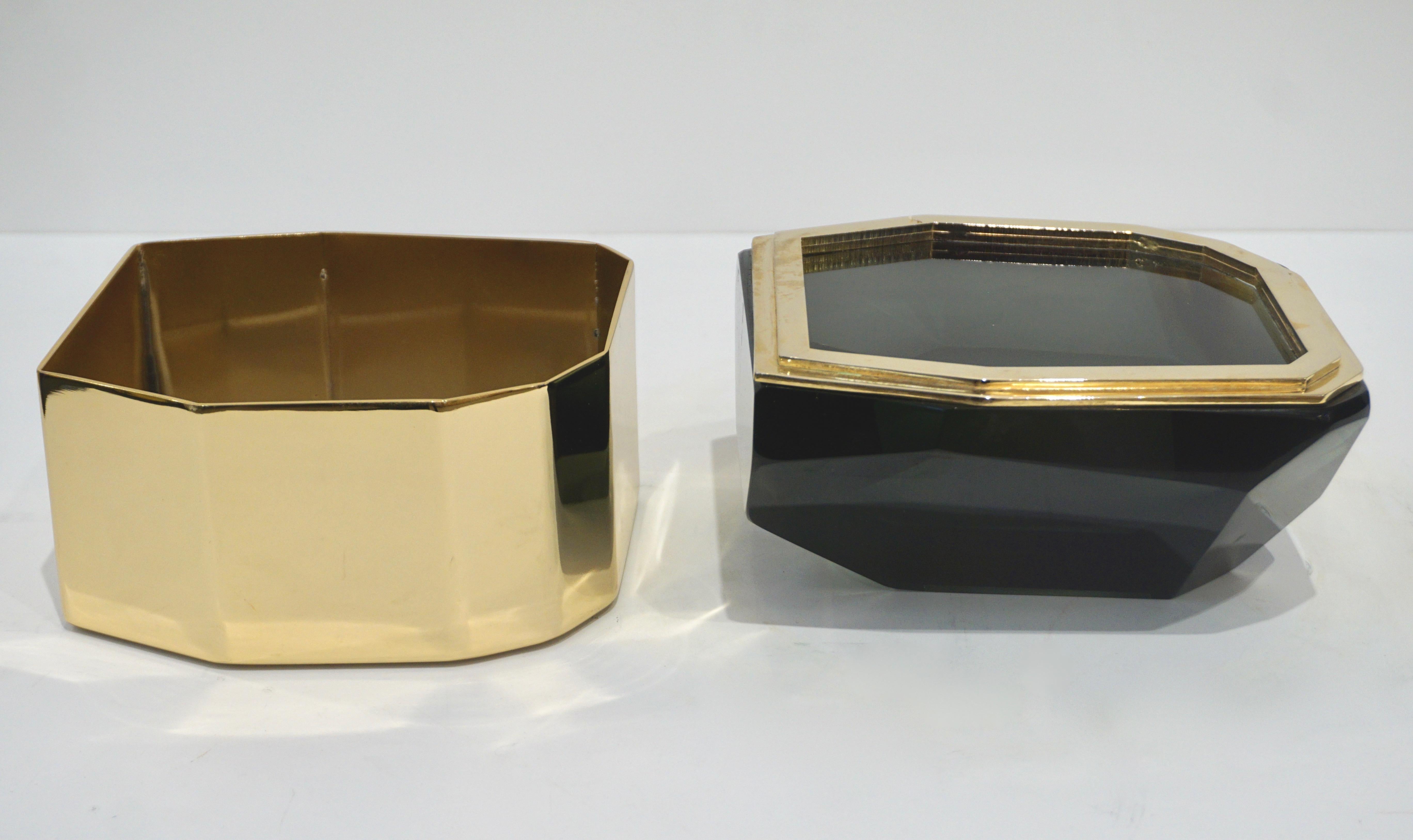 Toso Italian Modern Diamond-Shaped Smoked Gray Murano Glass & Brass Jewel Box In New Condition In New York, NY
