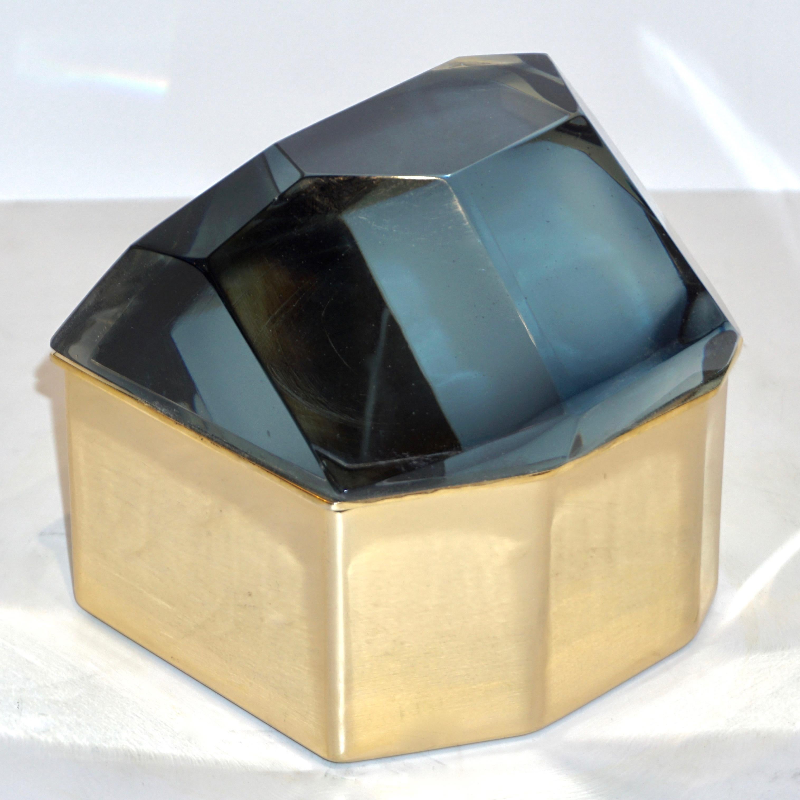 Toso Italian Modern Diamond-Shaped Smoked Murano Glass & Brass Jewel-Like Box (Handgefertigt)