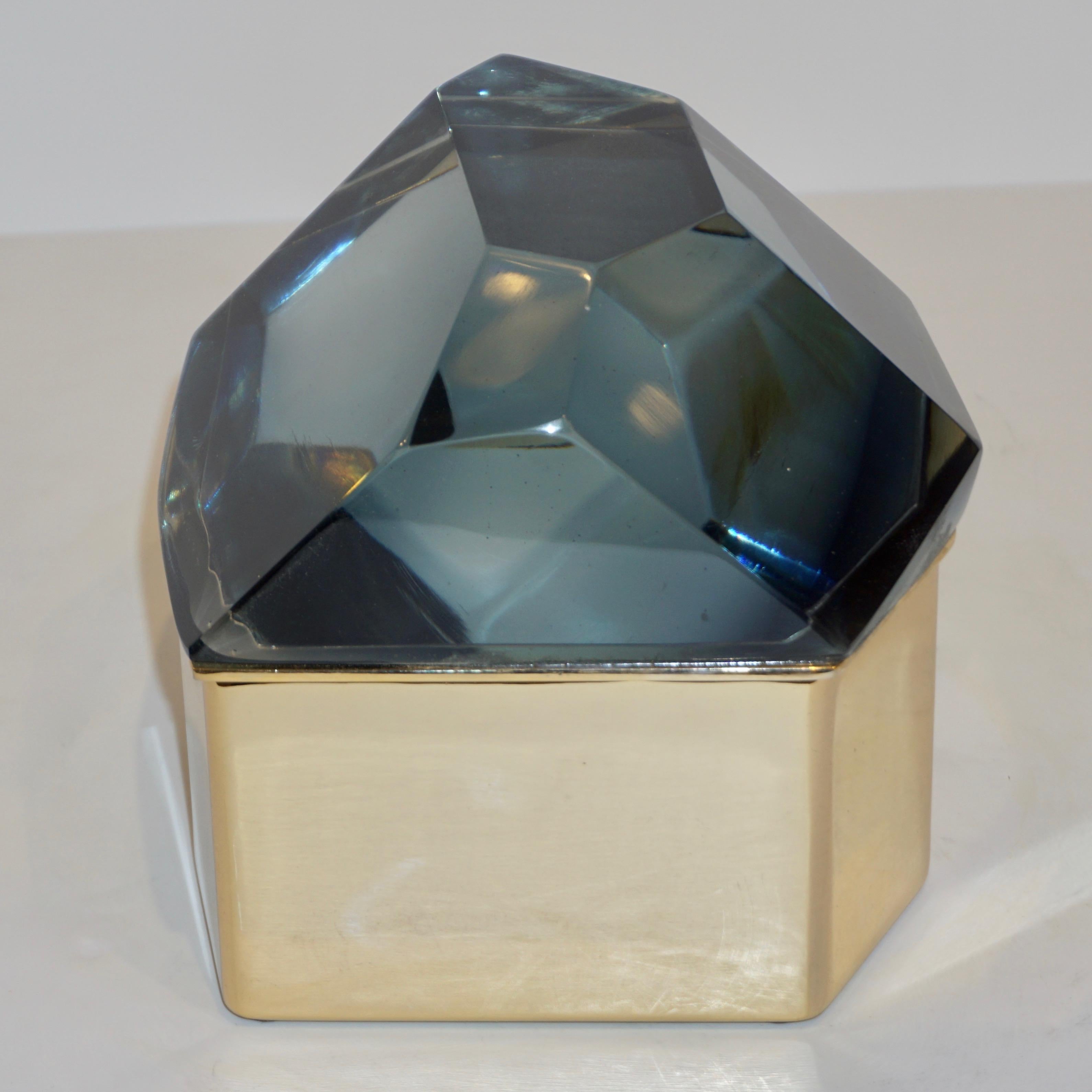 Toso Italian Modern Diamond-Shaped Smoked Murano Glass & Brass Jewel-Like Box In New Condition In New York, NY
