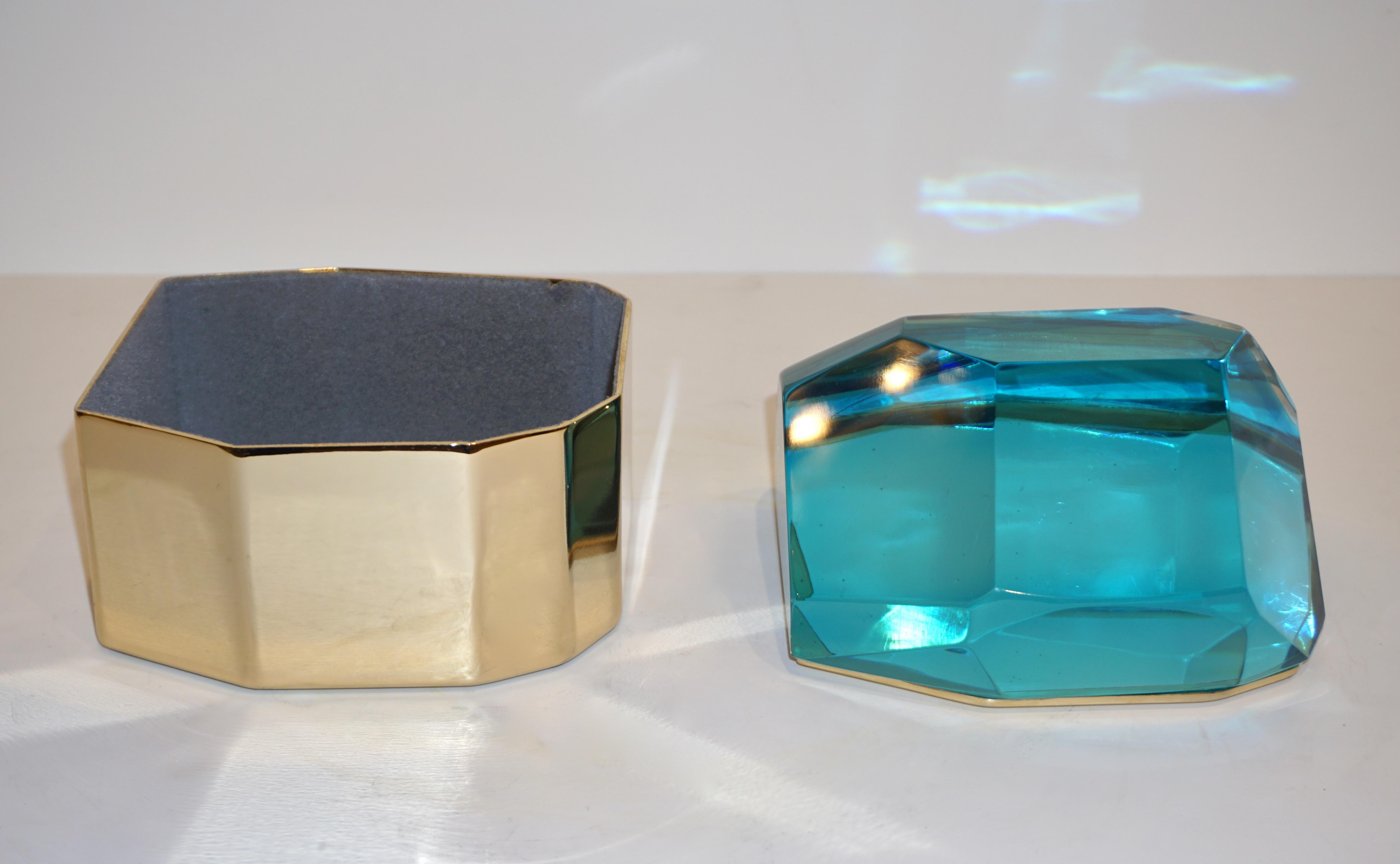 Toso Italian Modern Diamond-Shaped Turquoise Murano Glass & Brass Jewel-Like Box In Excellent Condition In New York, NY
