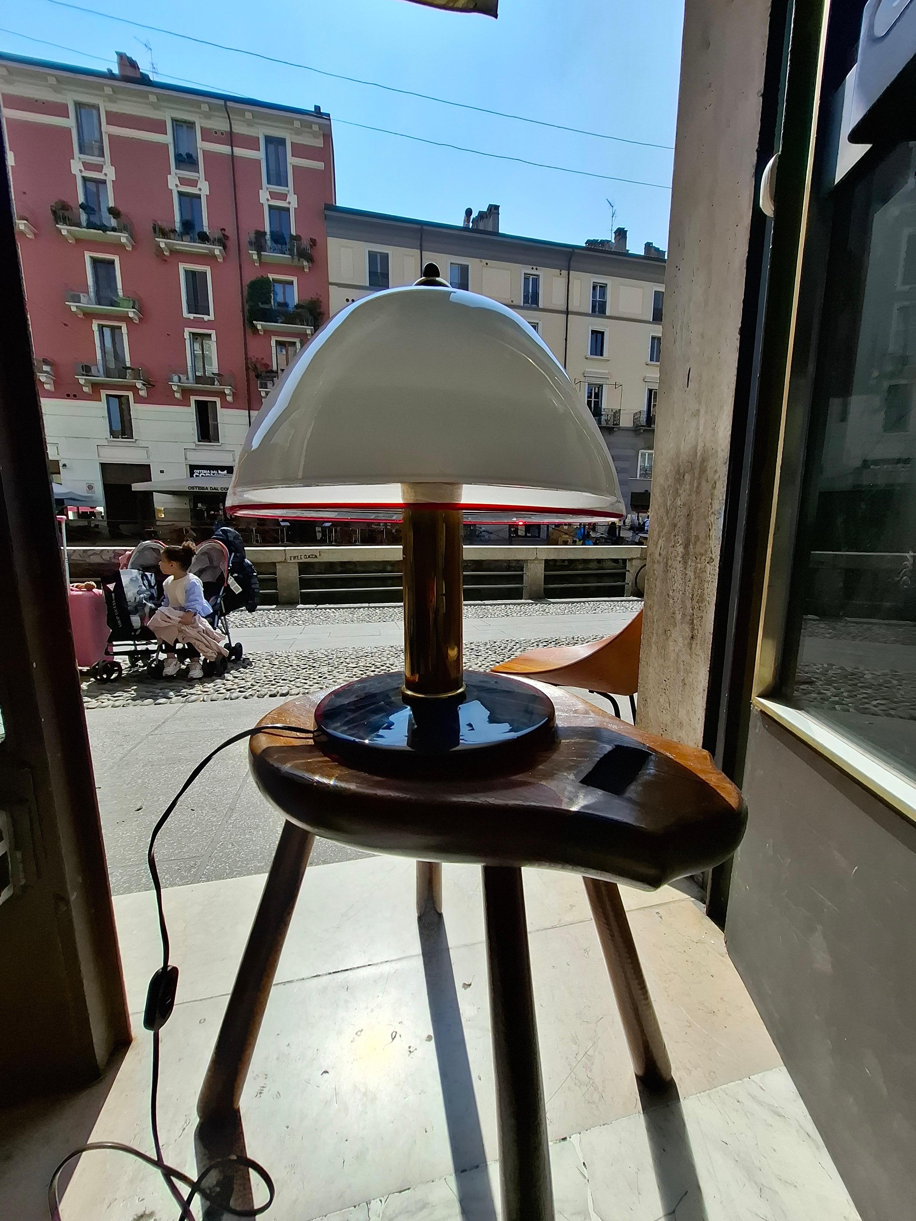 TOSO/LEUCOS MURANO GLASS AND BRASS TABLE LAMP - 1970 ITALY. For Sale 3