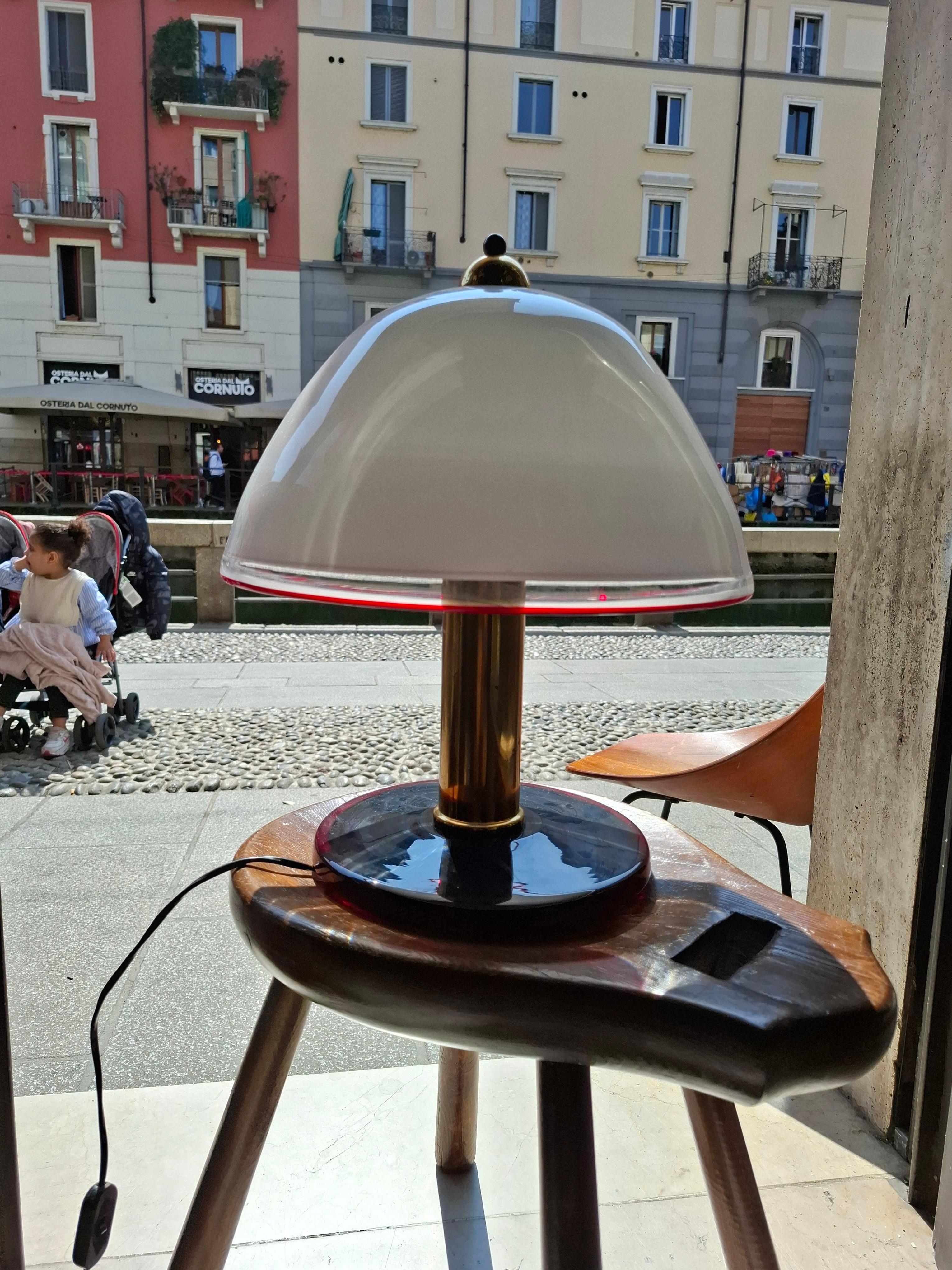 TOSO/LEUCOS MURANO GLASS AND BRASS TABLE LAMP - 1970 ITALY. For Sale 5