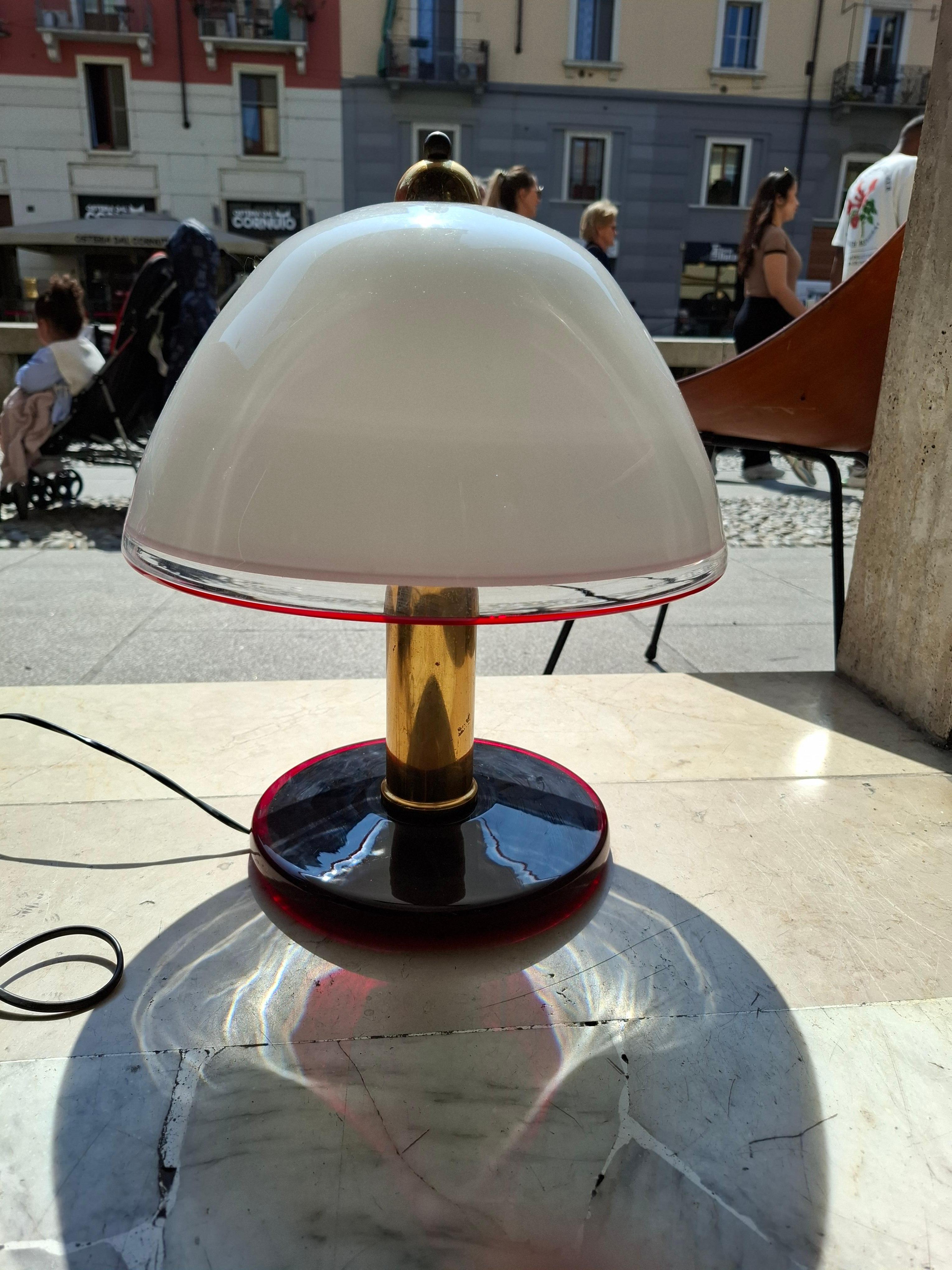 Italian TOSO/LEUCOS MURANO GLASS AND BRASS TABLE LAMP - 1970 ITALY. For Sale