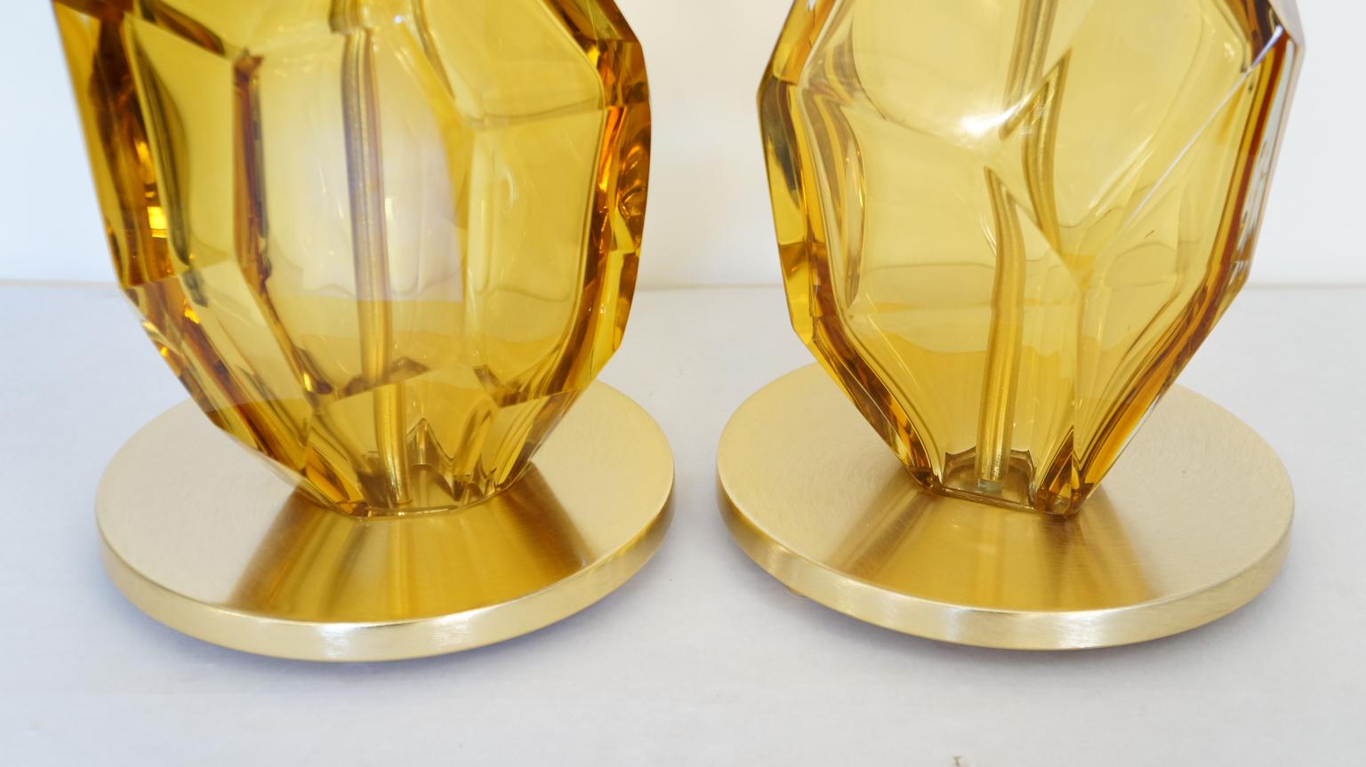 Paar italienische Bernstein-Muranoglas-Tischlampen von Toso aus der Mitte des Jahrhunderts, facettiert, 1999er Jahre im Angebot 10