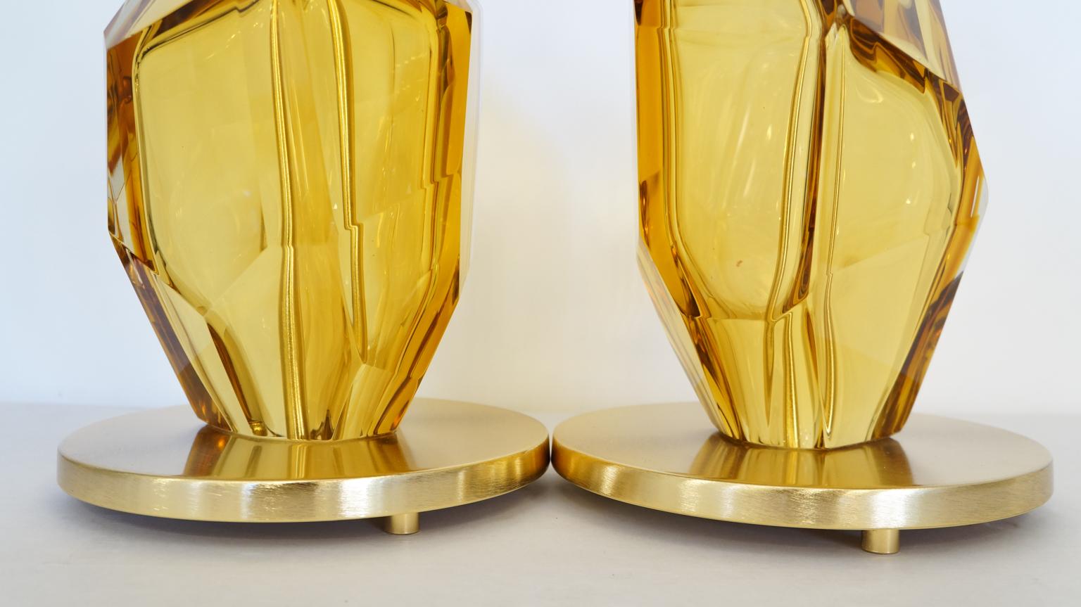 Paar italienische Bernstein-Muranoglas-Tischlampen von Toso aus der Mitte des Jahrhunderts, facettiert, 1999er Jahre im Angebot 12