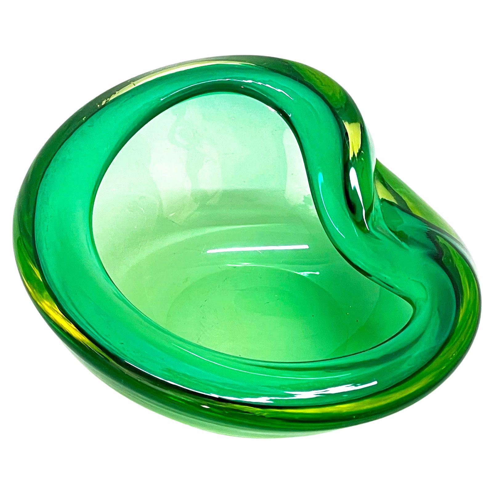 Toso Midcentury Green "Sommerso" Murano Glass Italian Decorative Bowl, 1960s