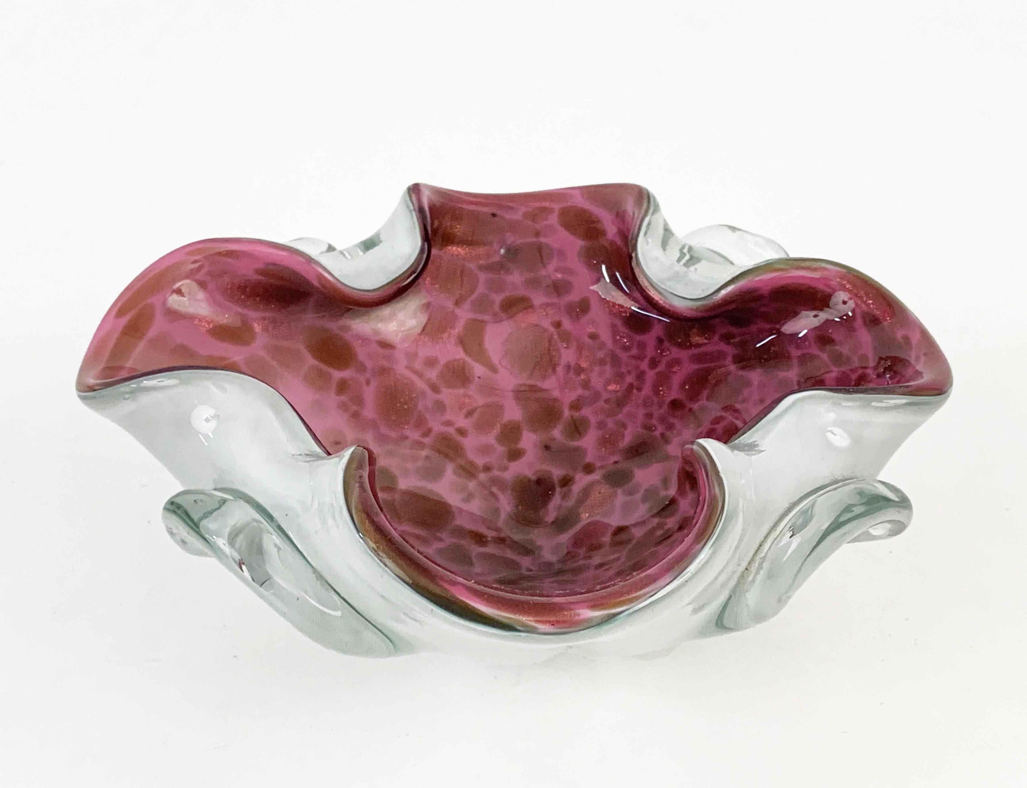 Toso Midcentury Pink Murano Glass with White Copper Flecks Italian Bowl, 1960s 1